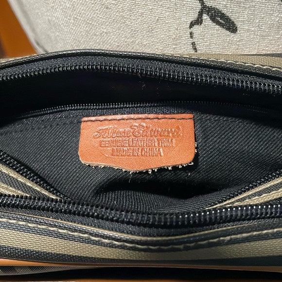 Allan Edward 90s Pequin striped,coated leather crossbody bag. removable straps - Picture 7 of 15